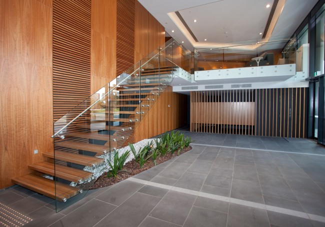 Cleaning Entrances And Stairways In A Commercial Building-Fineclean